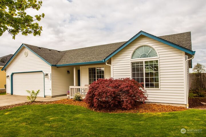 Property Photo:  2257  52nd Avenue  WA 98632 