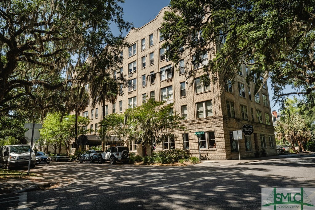 Property Photo:  106 W Gwinnett Street 5-A  GA 31401 