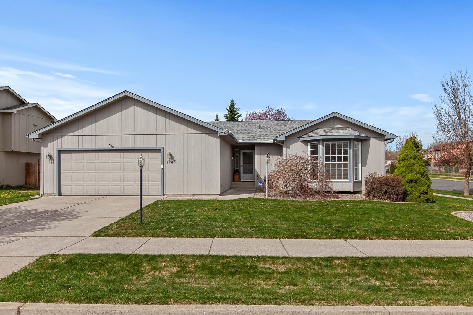 Property Photo: 7243 N Hogan St WA 99217