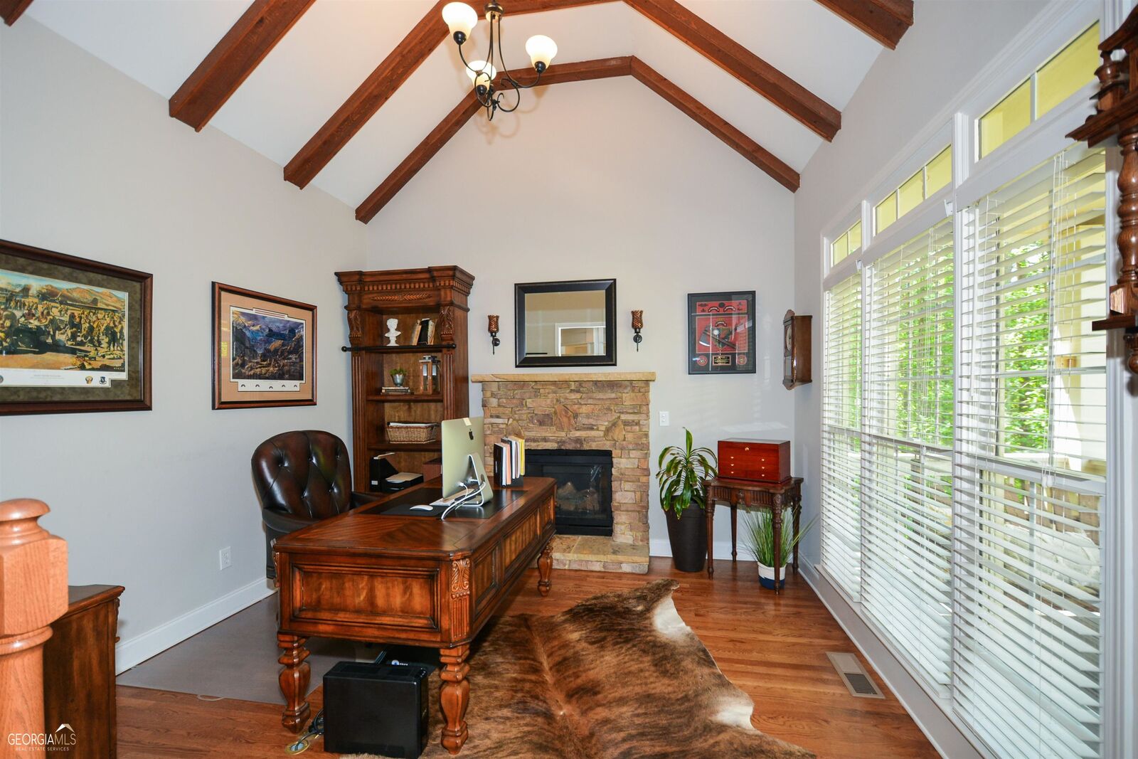 Property Photo: 213 Saddlehorn Trail GA 30107