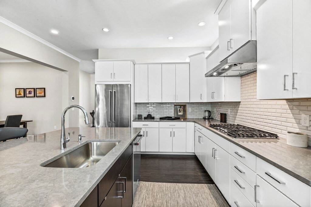 Property Photo: 134 Glen Ellen Blvd. 134 MA 02054