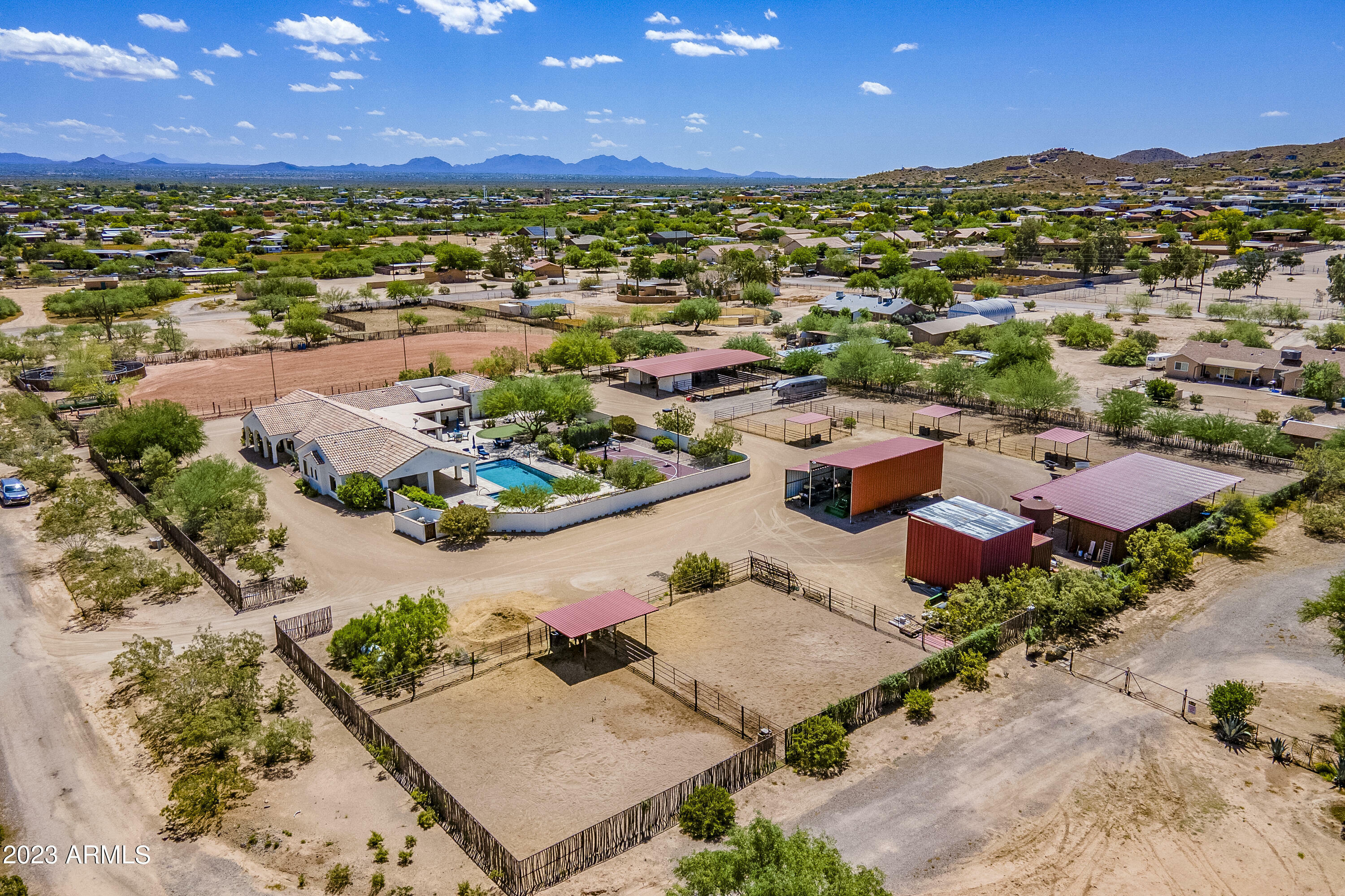 Property Photo:  25 W Leisure Lane  AZ 85086 