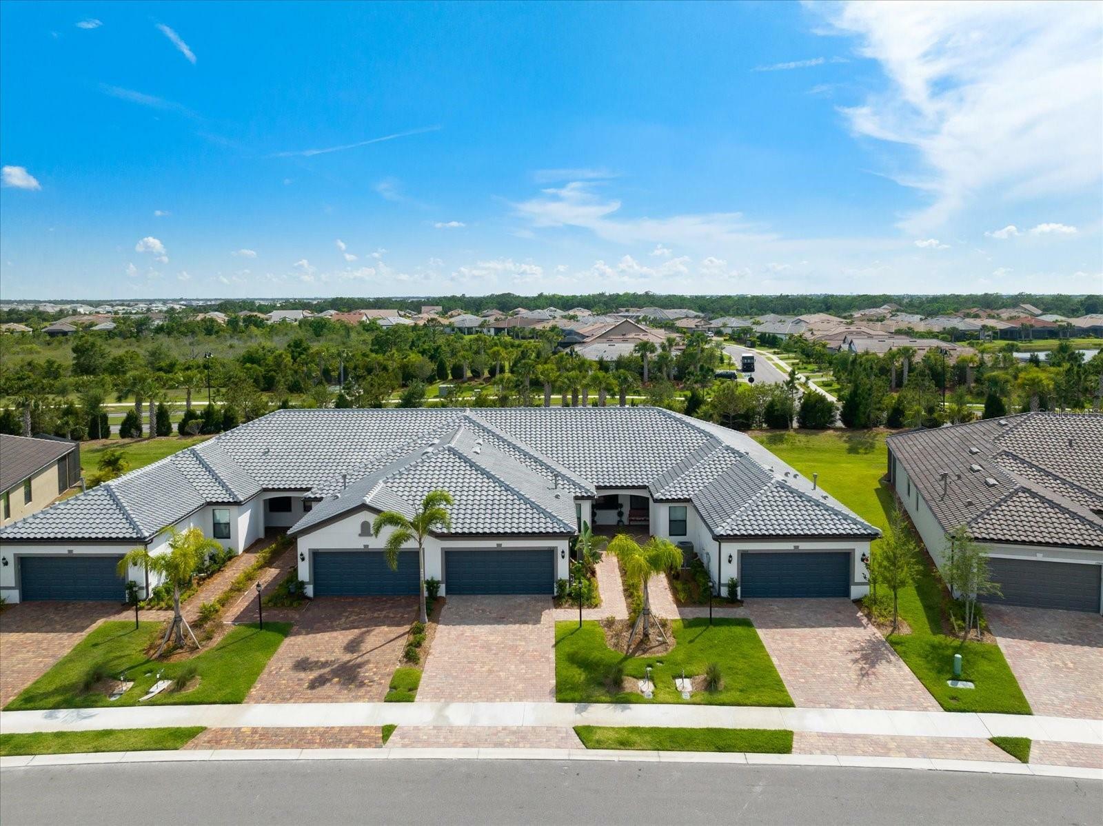 Property Photo: 17672 Northwood Place FL 34202