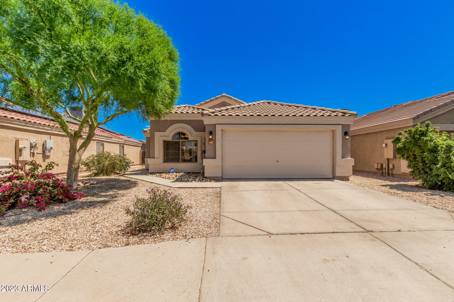 Property Photo:  12909 W Hearn Road  AZ 85335 