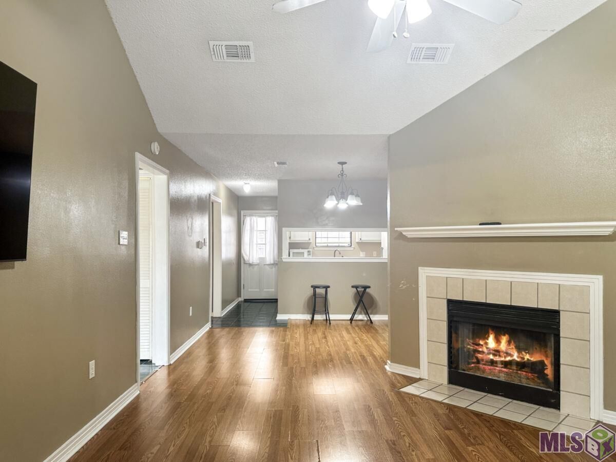 Property Photo: 9320 Jefferson Hwy #9320 LA 70809