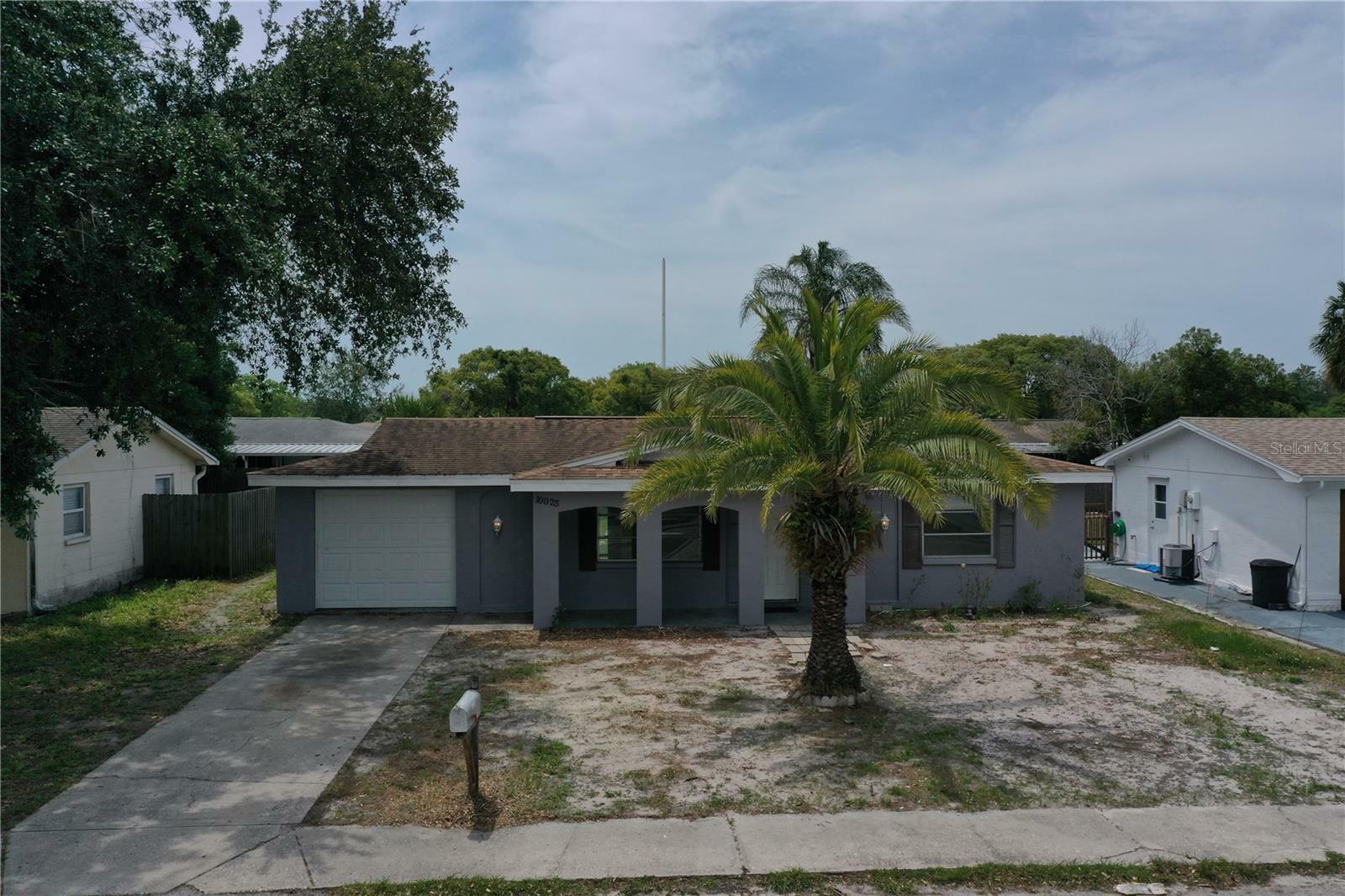 Property Photo:  10025 Brandywine Lane  FL 34668 