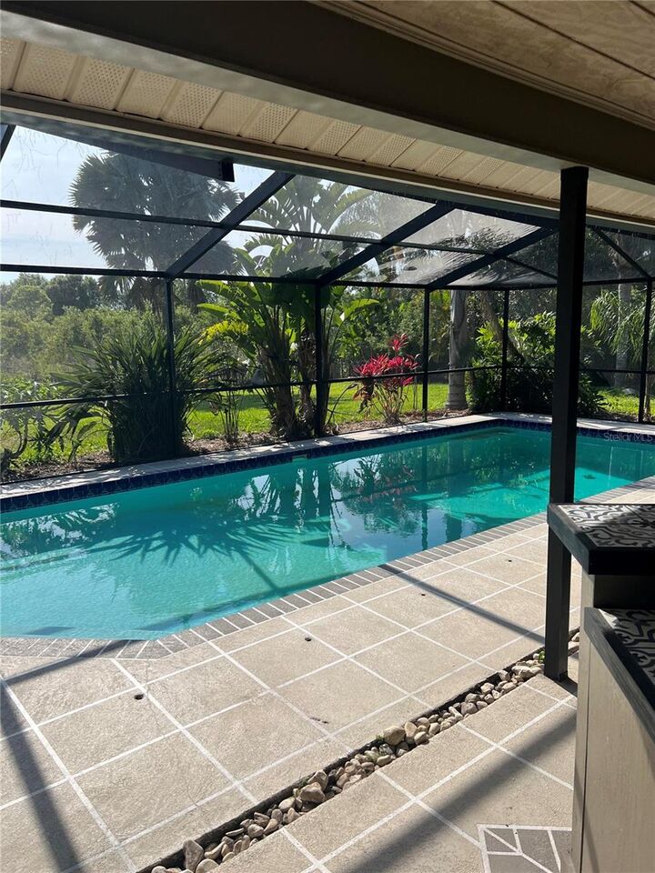 Property Photo: 6614 Thoroughbred Loop FL 33556