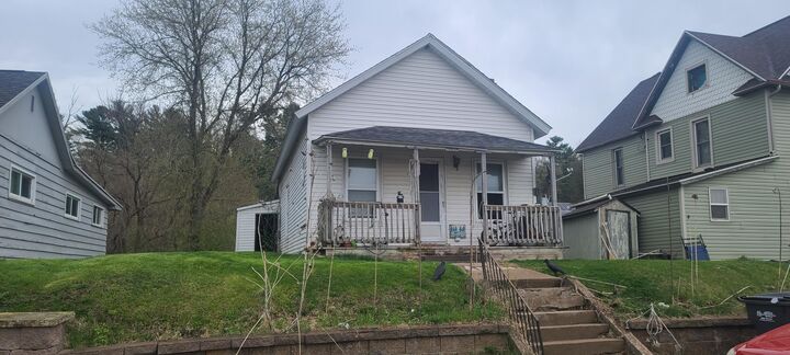 16934 S Davis St  Galesville WI 54630 photo