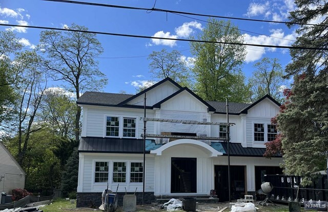 445 Beech Avenue  Paramus NJ 07652 photo