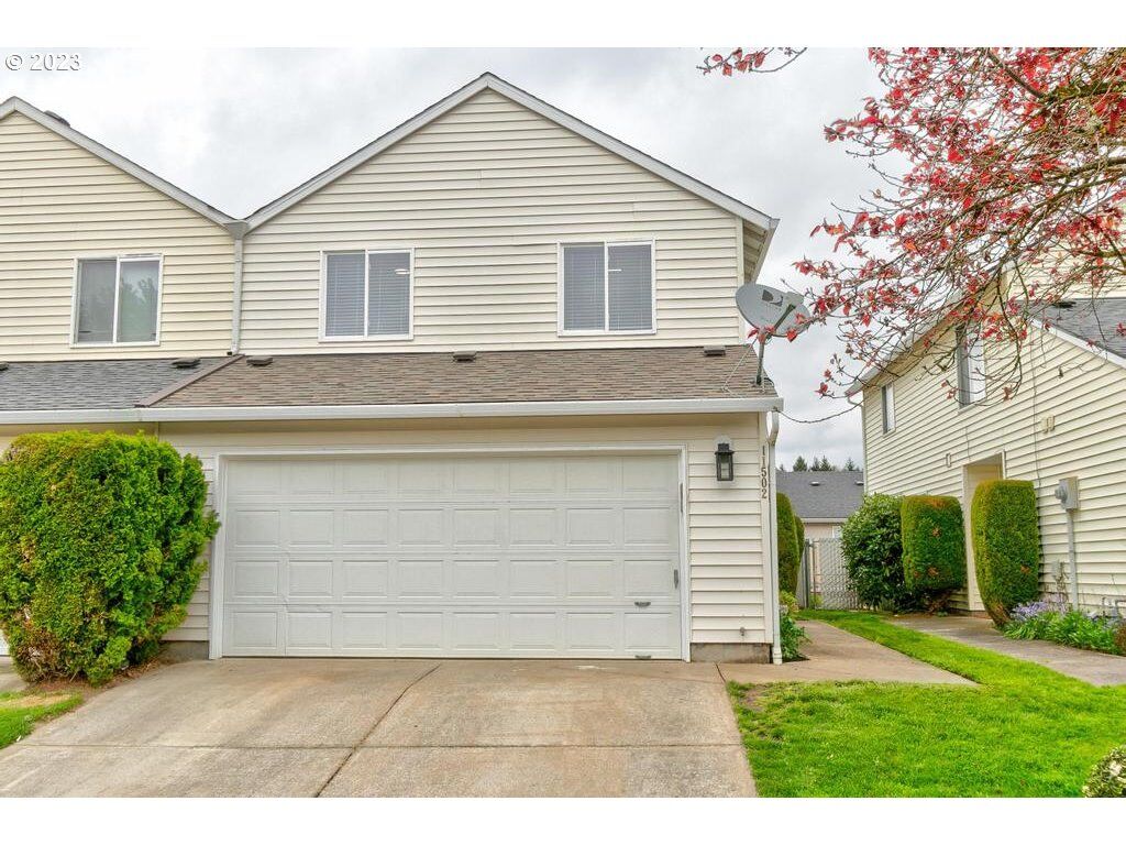 Property Photo: 11502 NE 29th St WA 98682