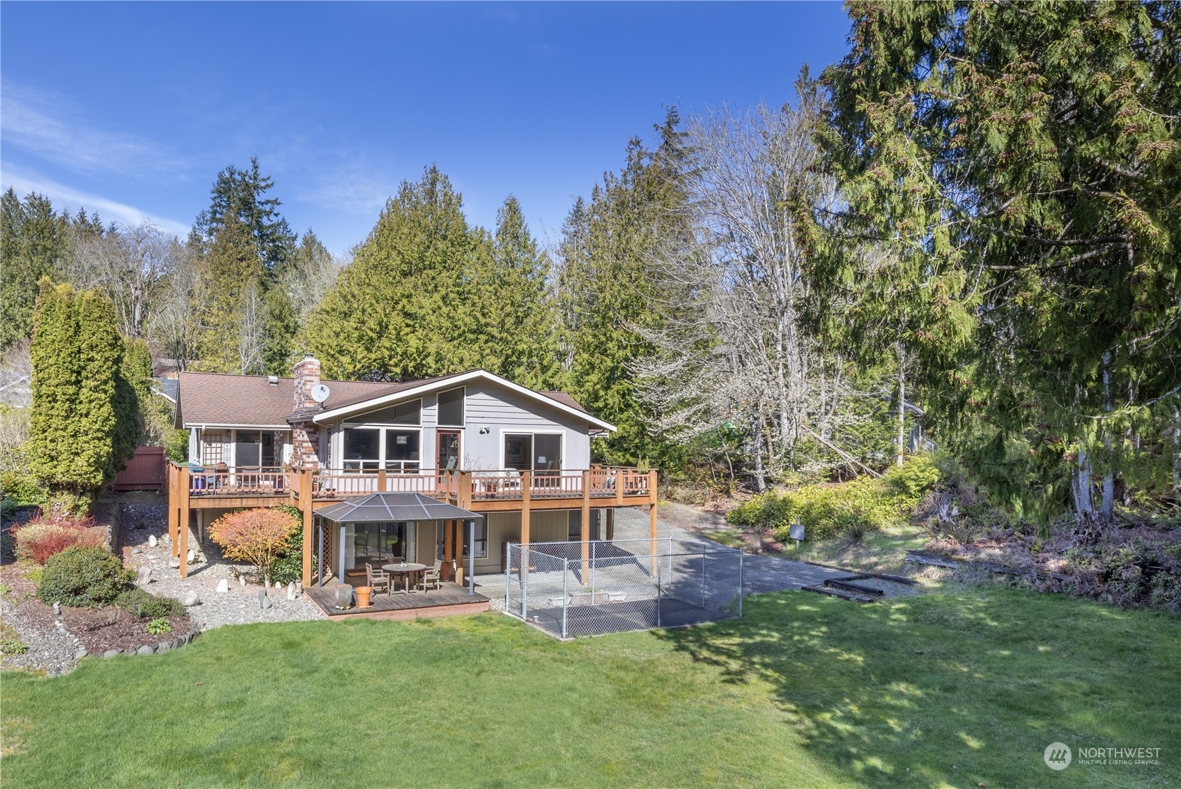 Property Photo:  61 Puget Loop  WA 98365 