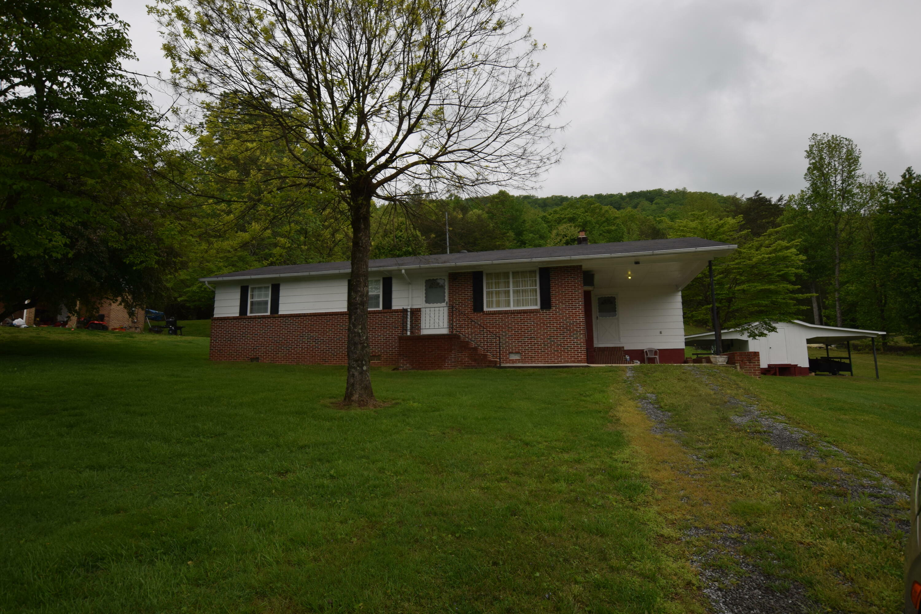 Property Photo:  110 Walnut Street  TN 37381 