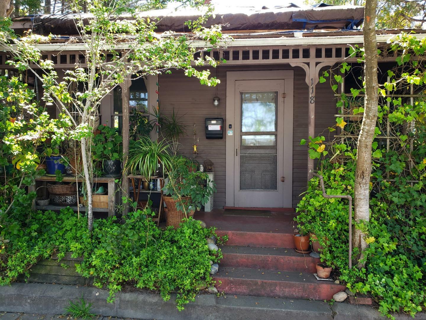 Property Photo:  118 Marine Parade  CA 95062 