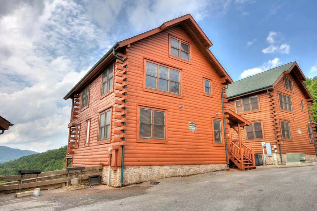 Property Photo: 2664 Mountain Preserve Drive TN 37862