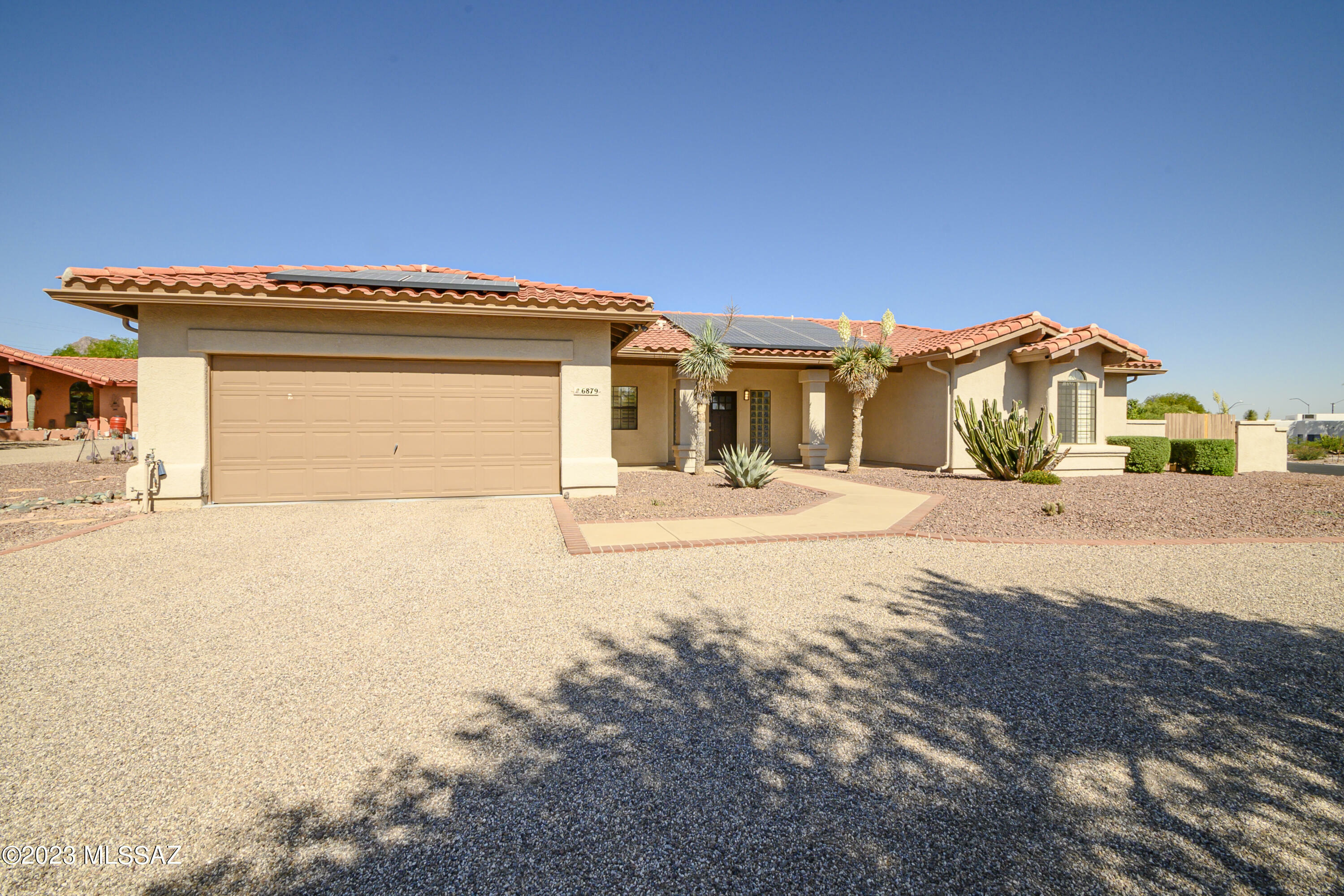 6879 W Chervil Place  Tucson AZ 85743 photo