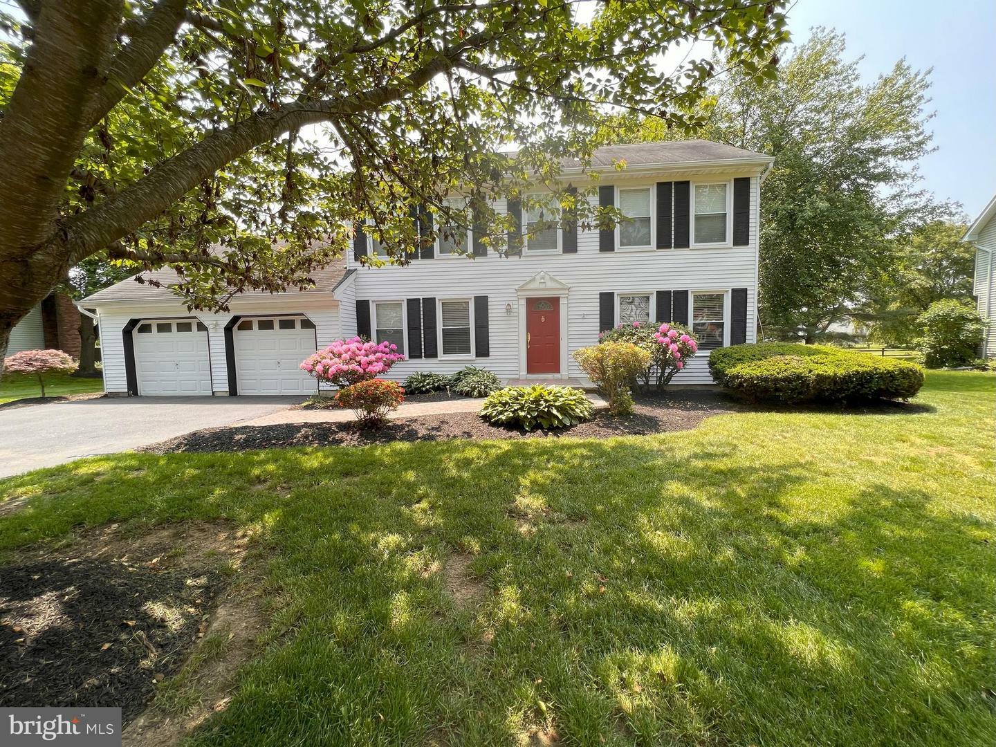 Property Photo:  39 Madison Drive  NJ 08536 