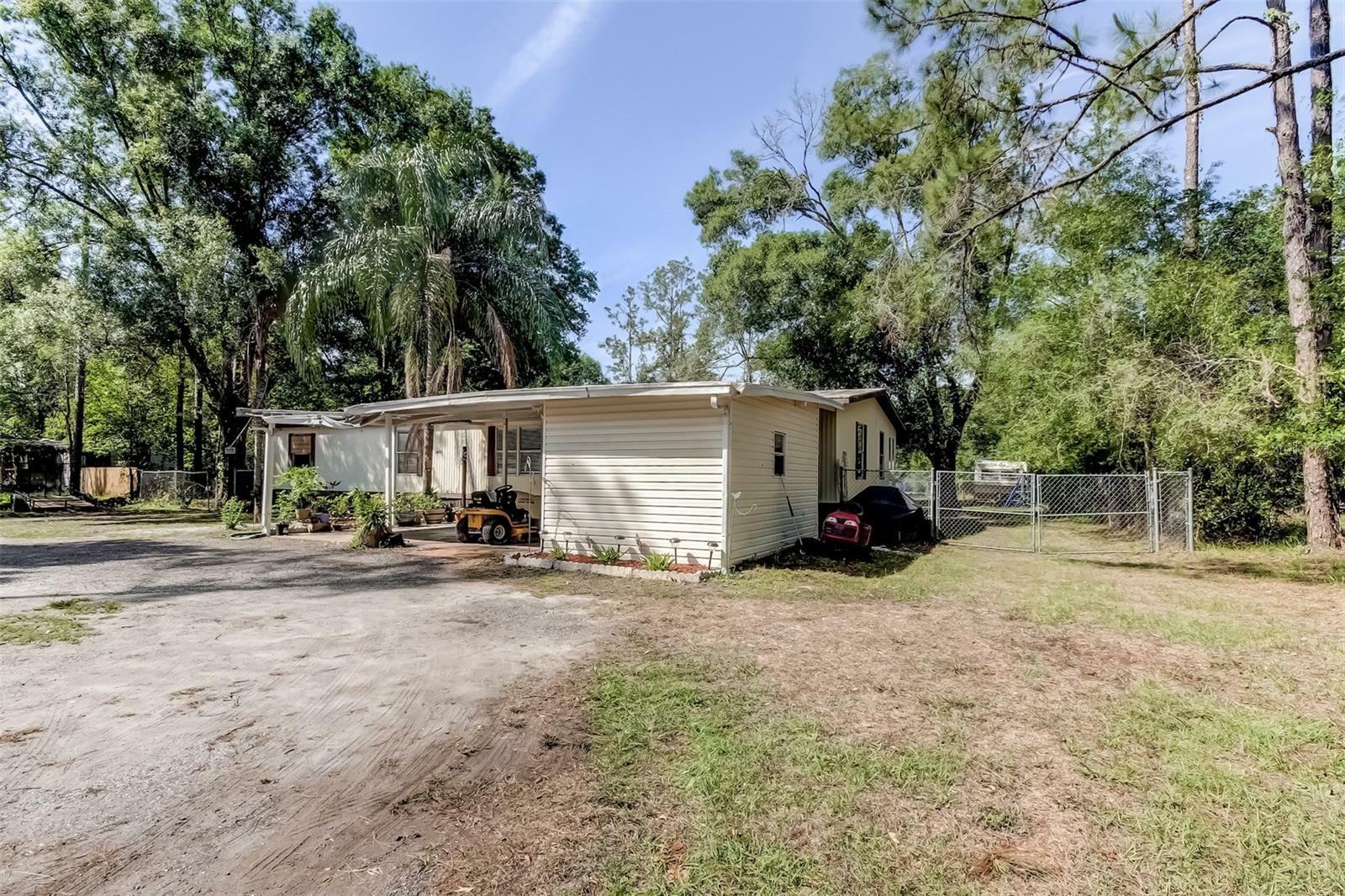 Property Photo:  6673 Angus Valley Drive  FL 33544 