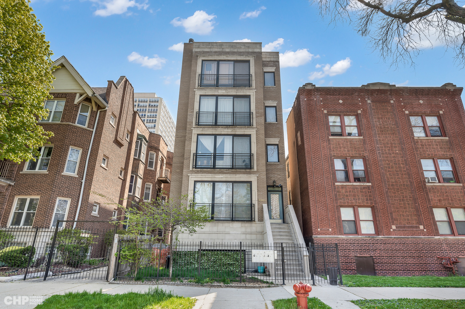Property Photo: 3565 S King Drive 1 IL 60653