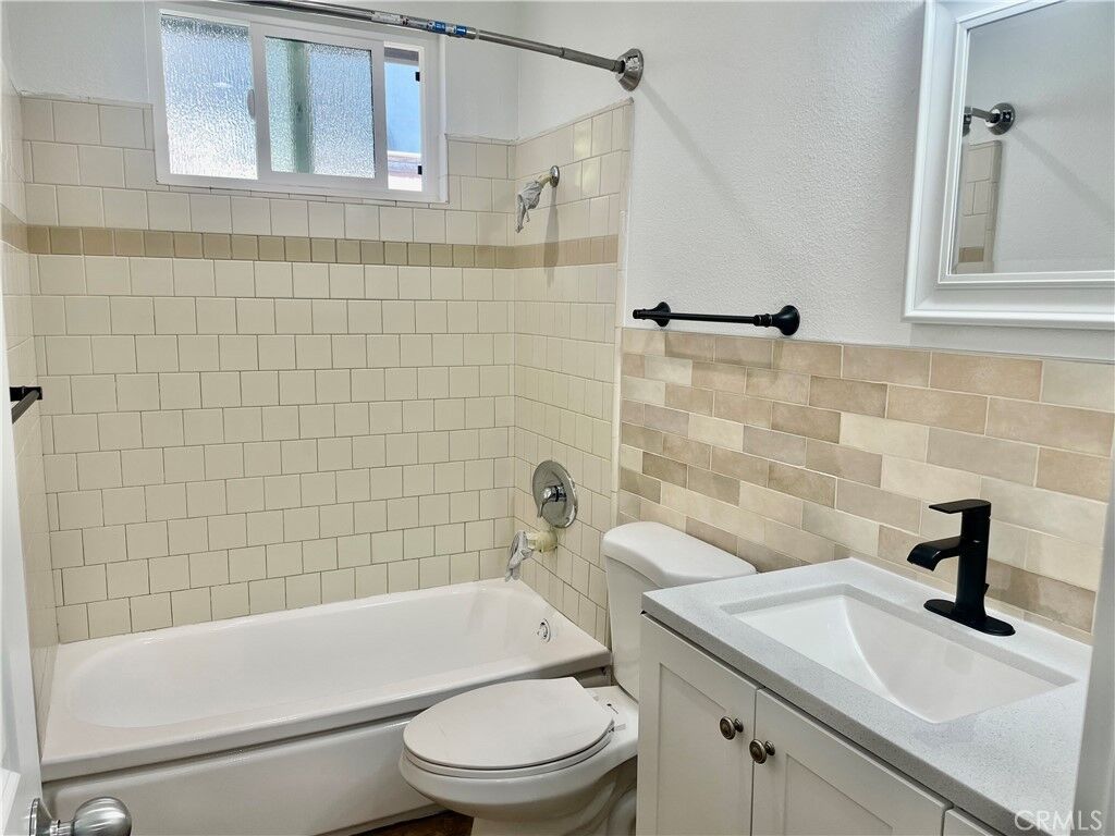 Property Photo: 723 N Del Valle CA 91744