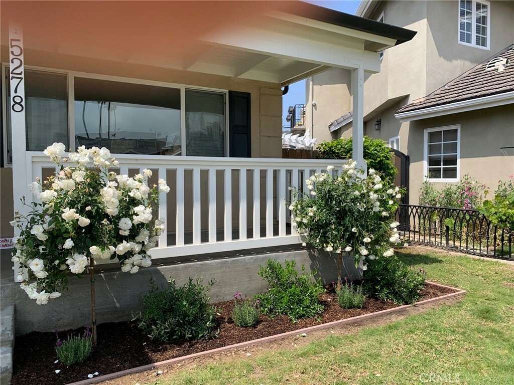 Property Photo:  5278 E Appian Way  CA 90803 