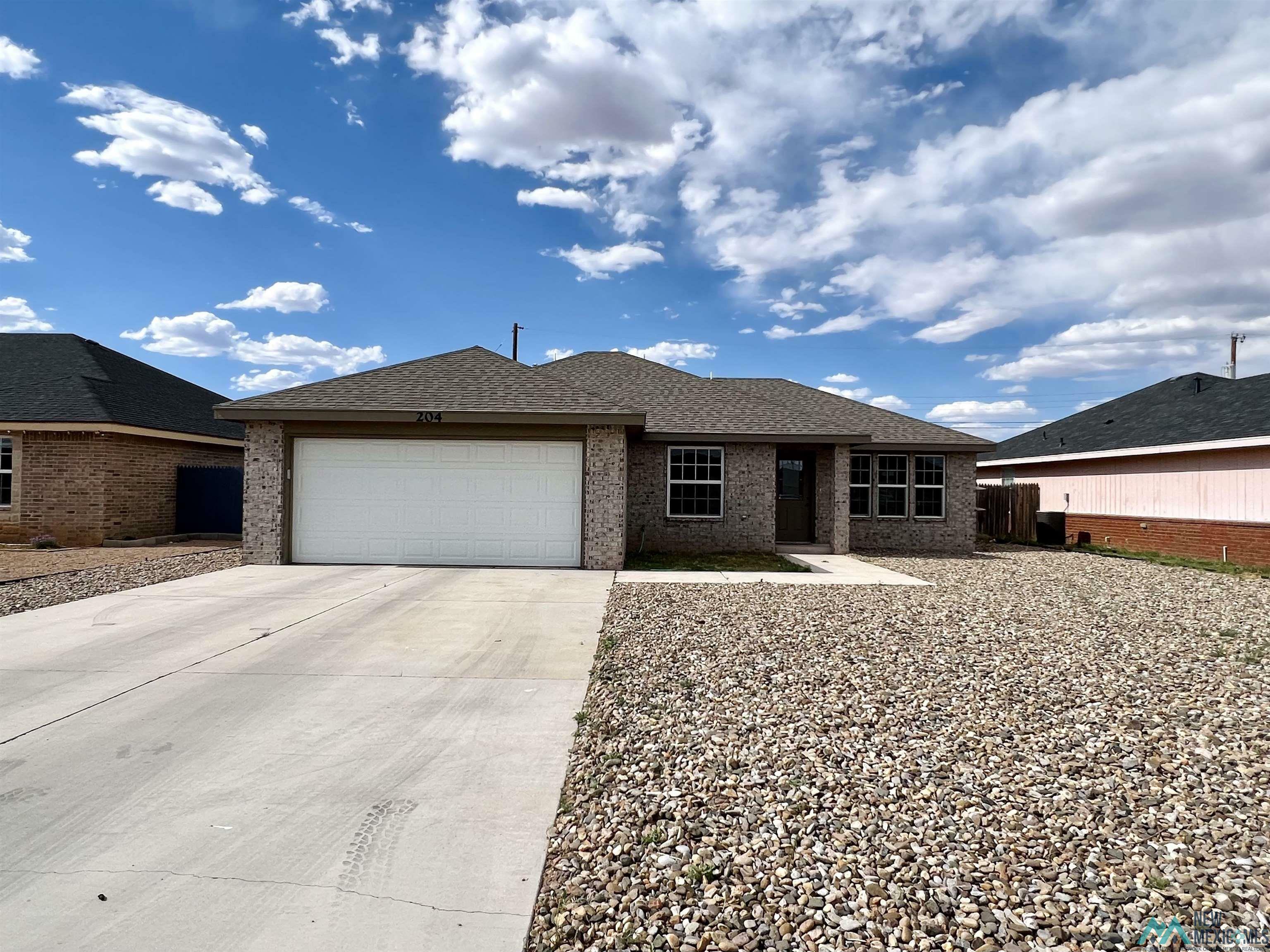 Property Photo: 204 Sombrero Road NM 88101