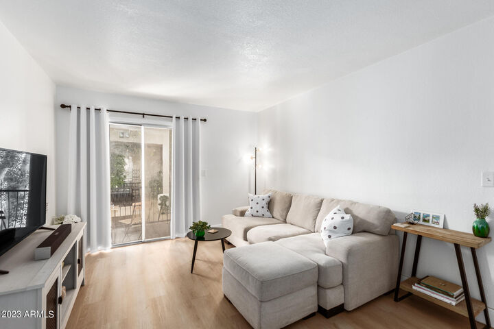 Property Photo:  740 W Elm Street 245  AZ 85013 