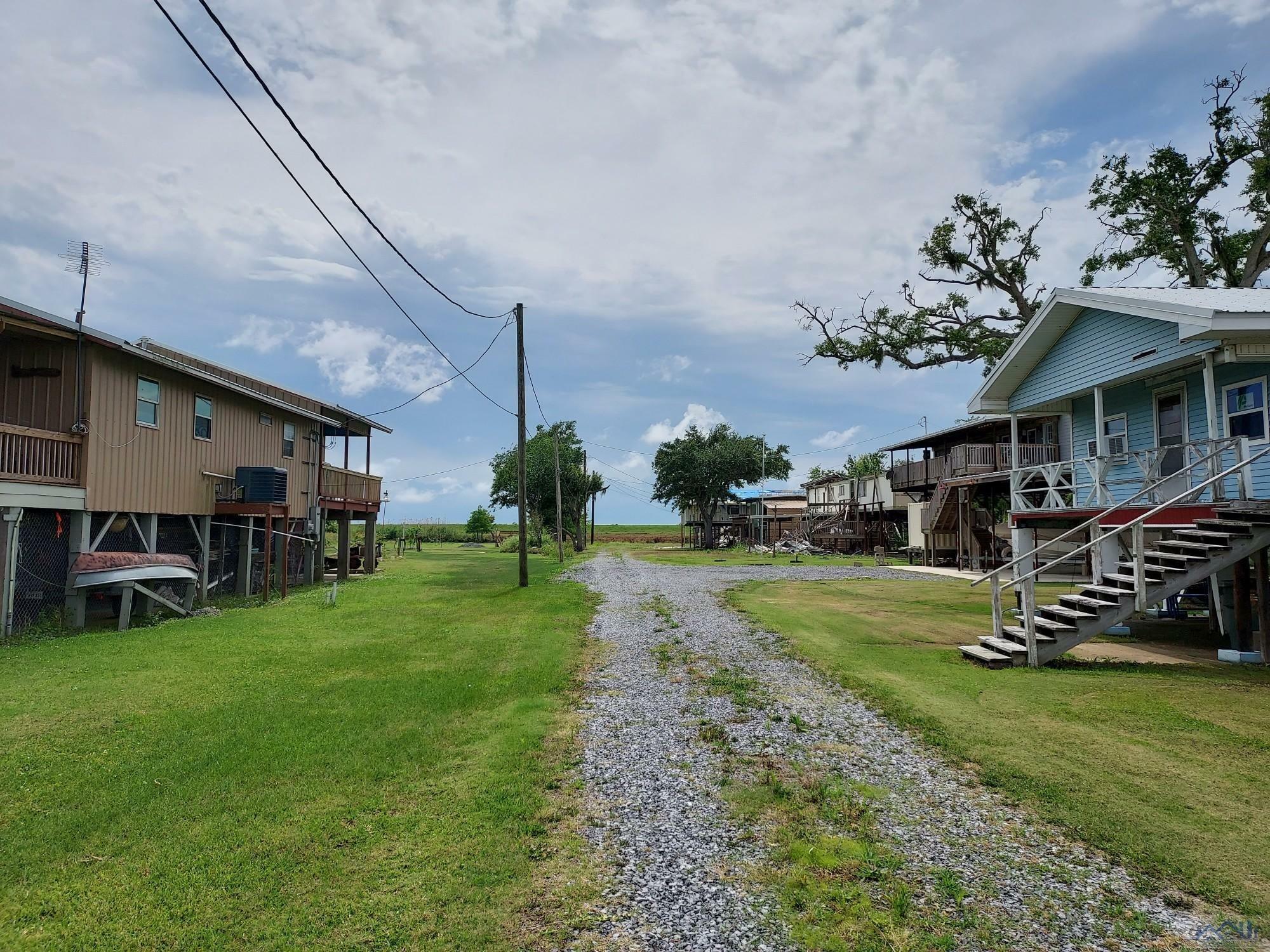 Property Photo: J And V Guidry Court LA 70377