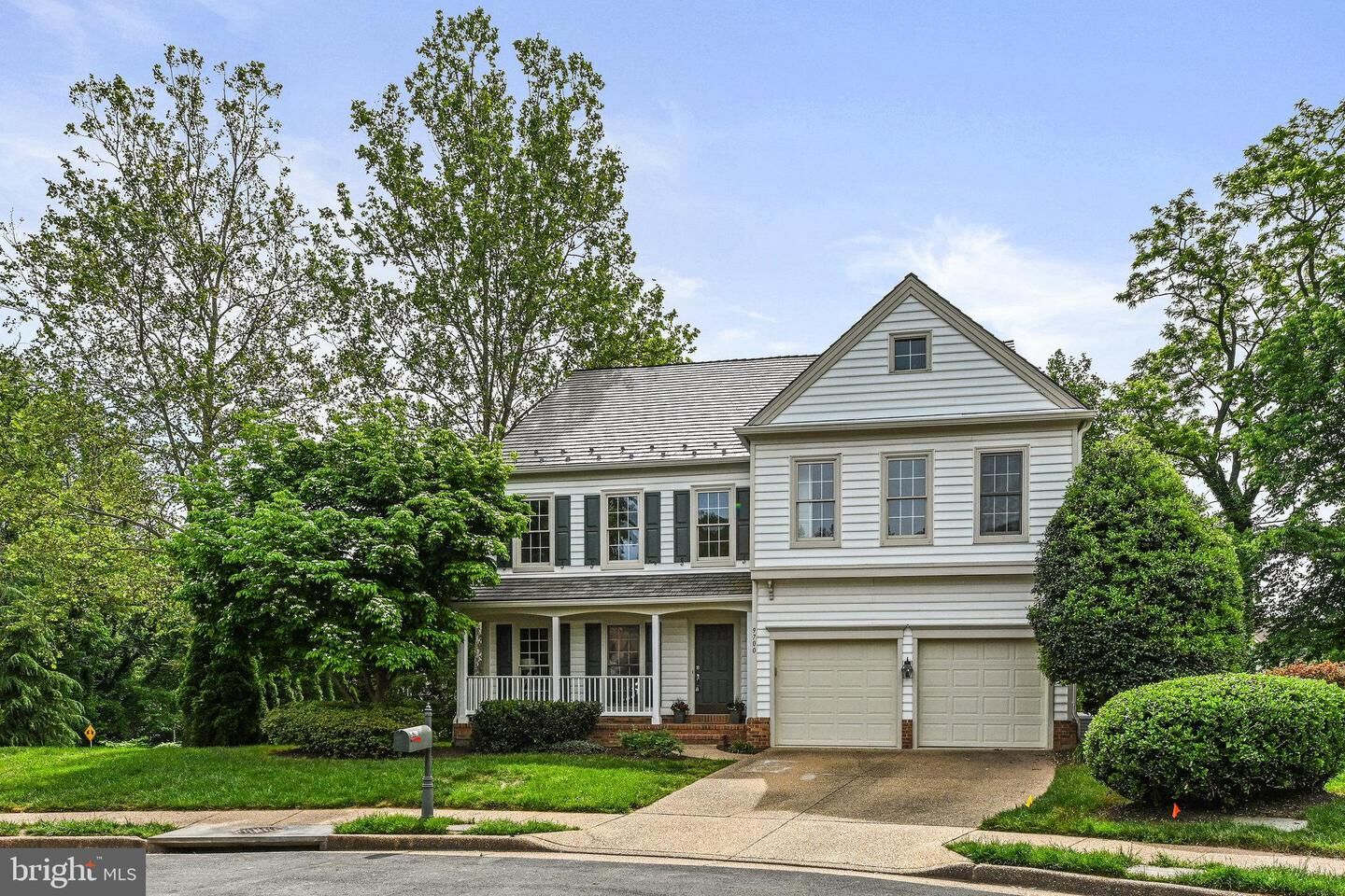 Property Photo:  9700 Hidden Valley Road  VA 22181 