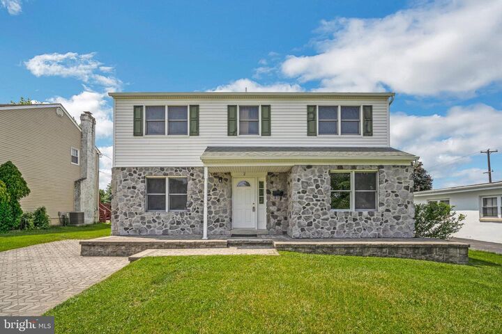2 Franklin Getz Drive  Broomall PA 19008 photo