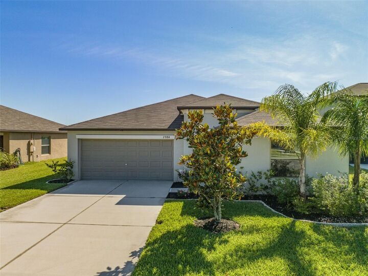 Property Photo: 2980 Moulden Hollow Drive FL 33540