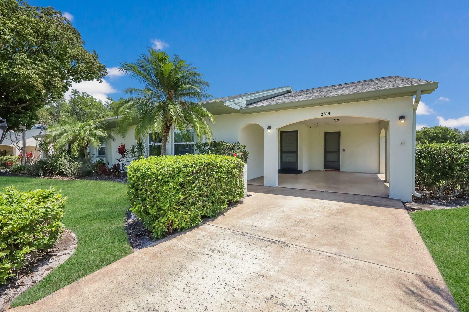 Property Photo:  2105 Hereford Drive 442  FL 33573 