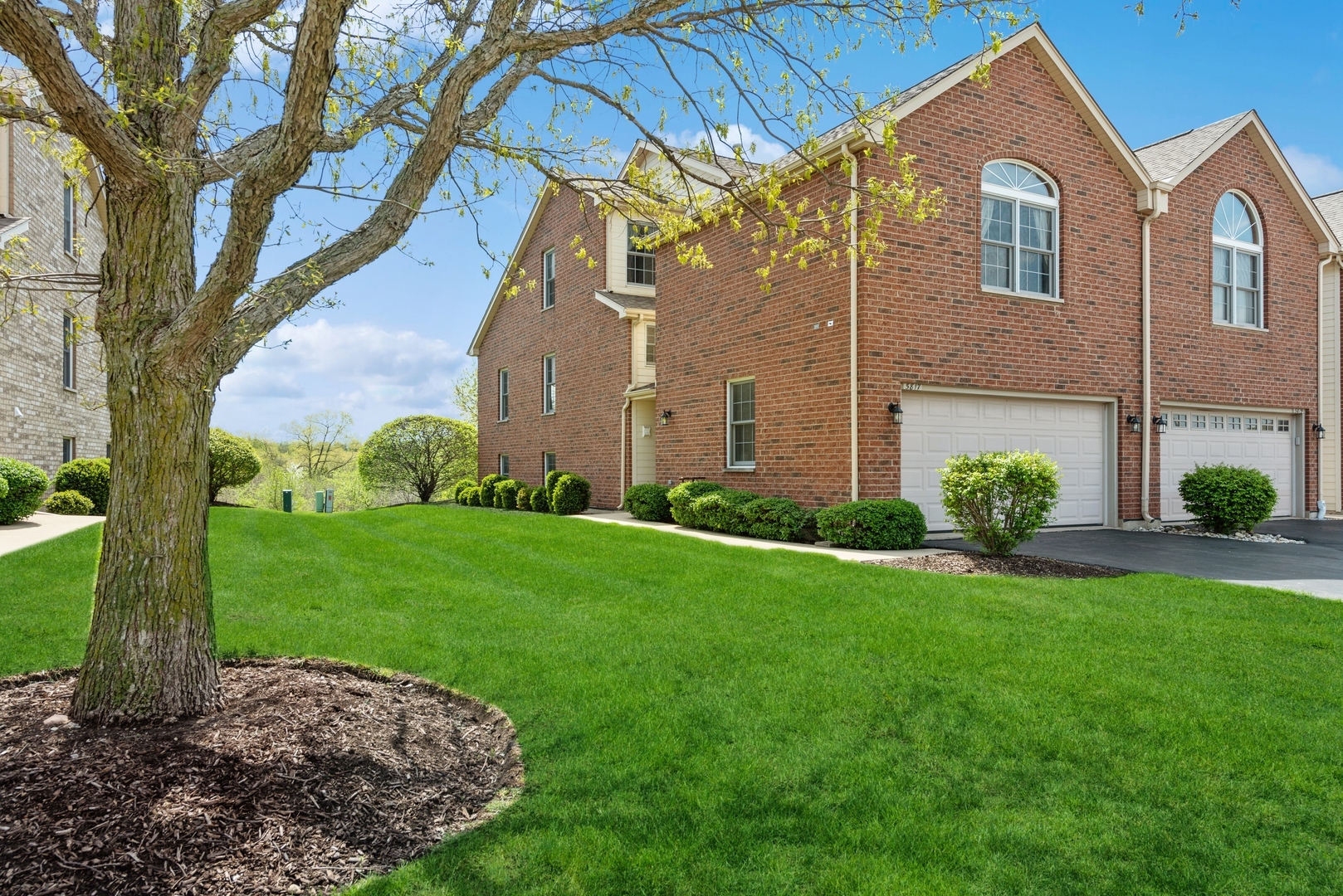 Property Photo:  5817 Fieldstone Trail  IL 60050 