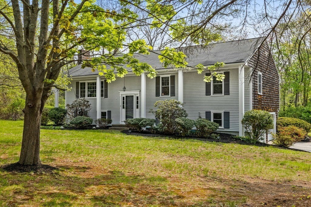 Property Photo:  11 Williamsburg Lane  MA 02066 