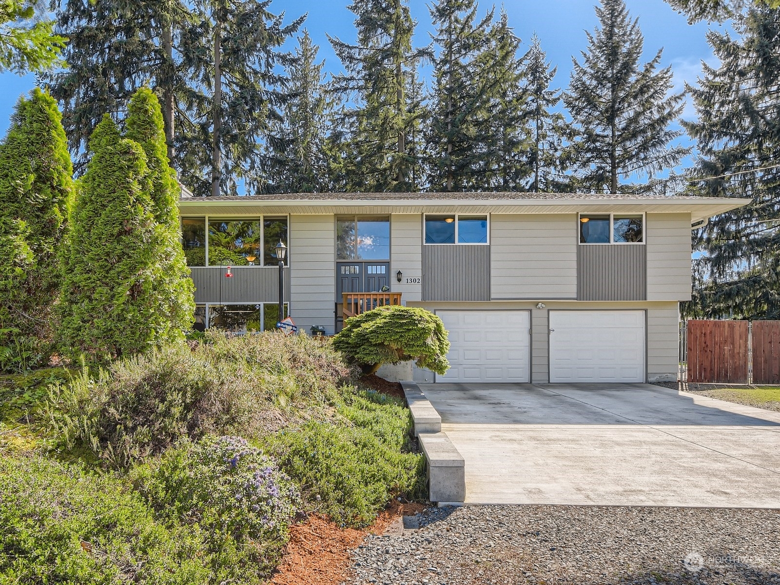 Property Photo:  1302 Silver Lake Road  WA 98208 