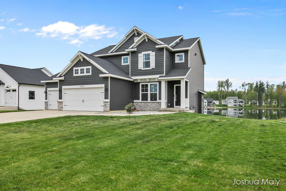 Property Photo: 5310 Eagle Cove Drive MI 49426