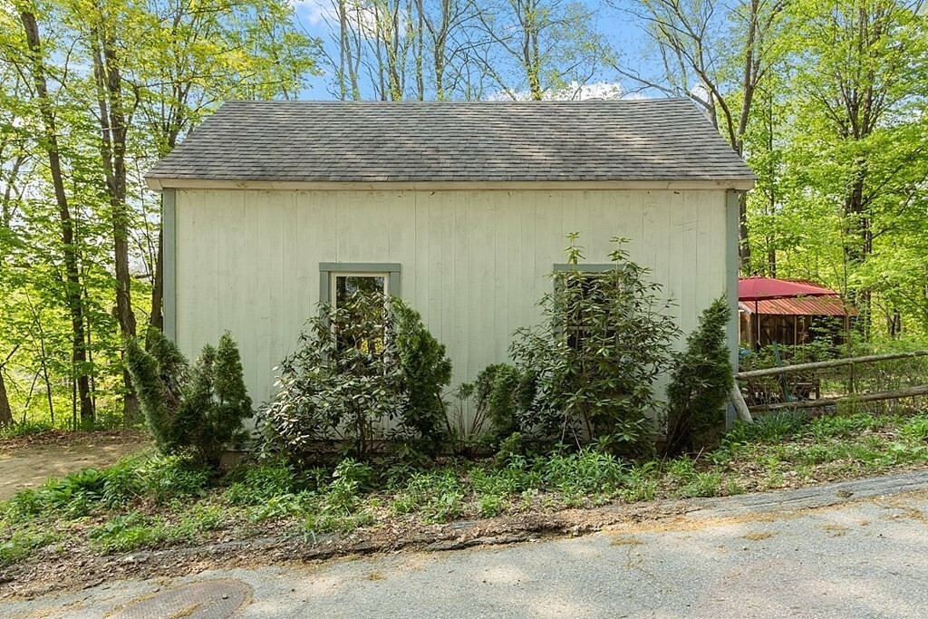 Property Photo:  14 Fenton Hill Rd  NH 03470 