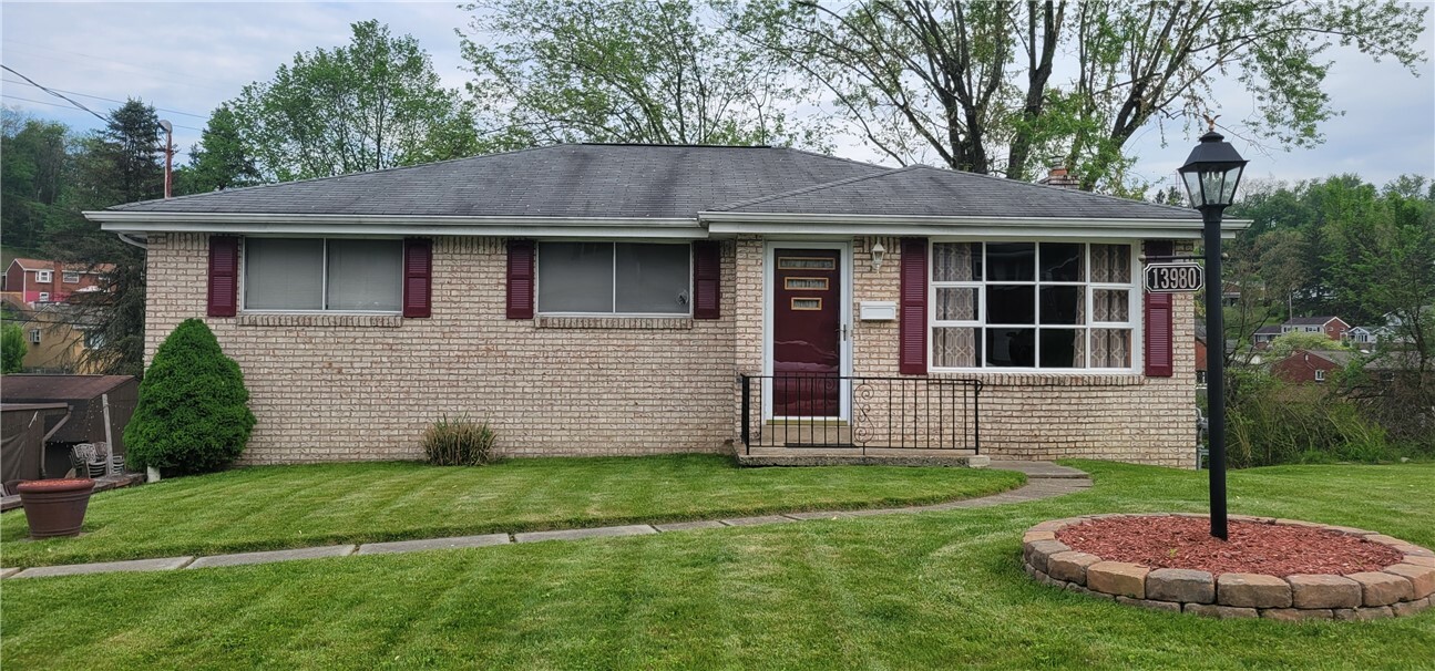 Property Photo:  13980 Wayne Dr  PA 15642 