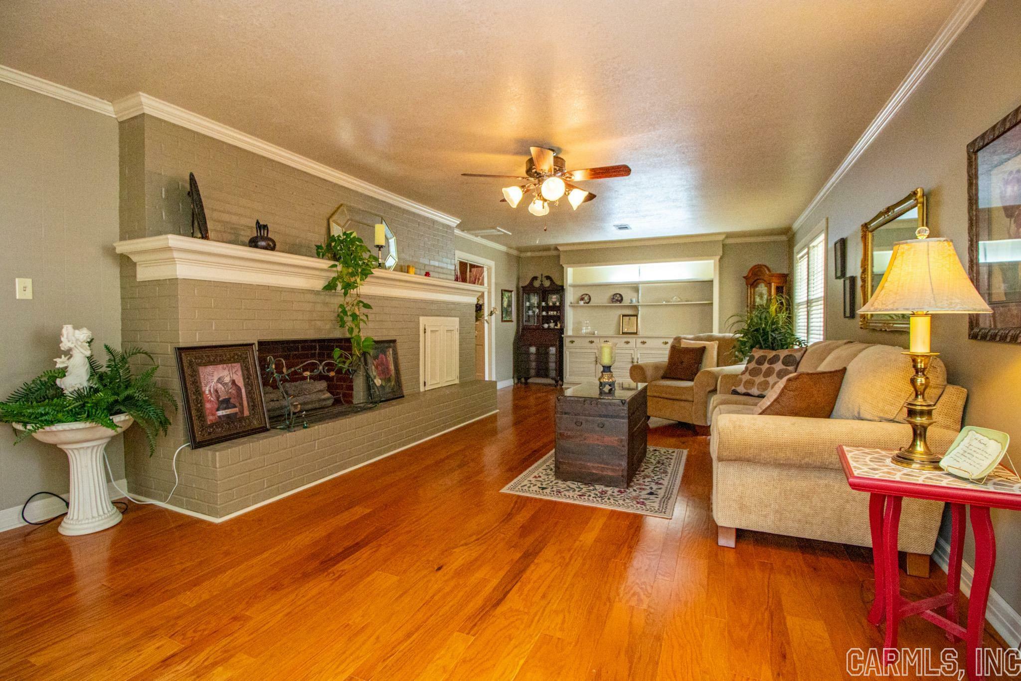 Property Photo: 1014 Neville AR 72401