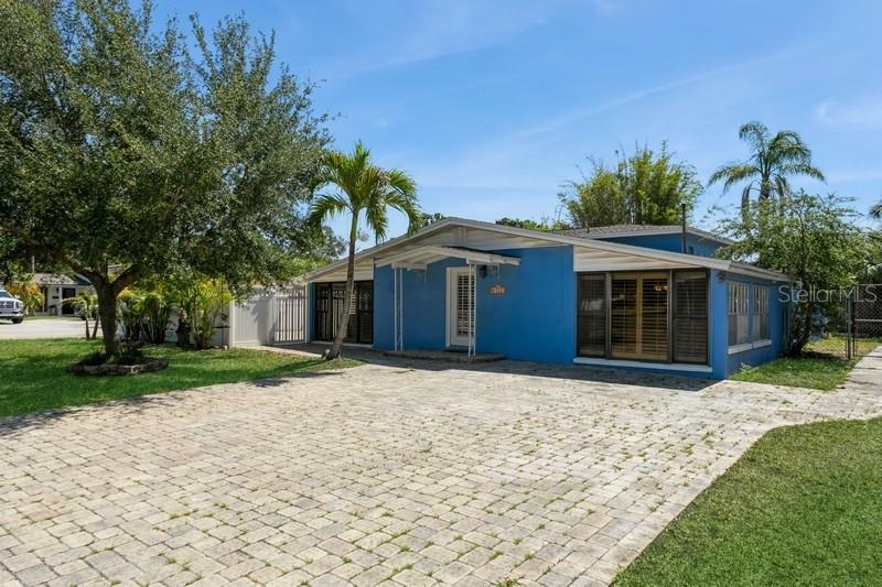 Property Photo:  4502 S Gaines Road  FL 33611 