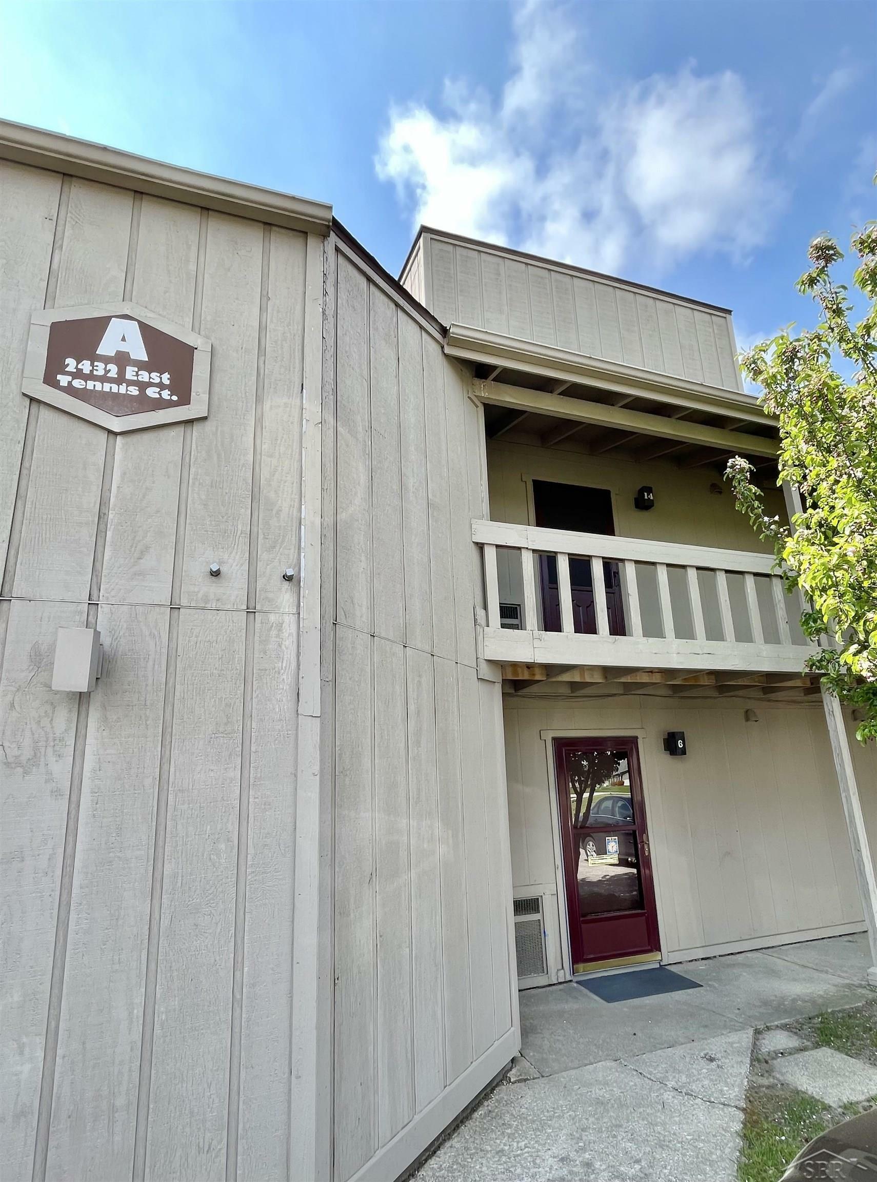 Property Photo: 2432 E Tennis Ct A14 MI 48706