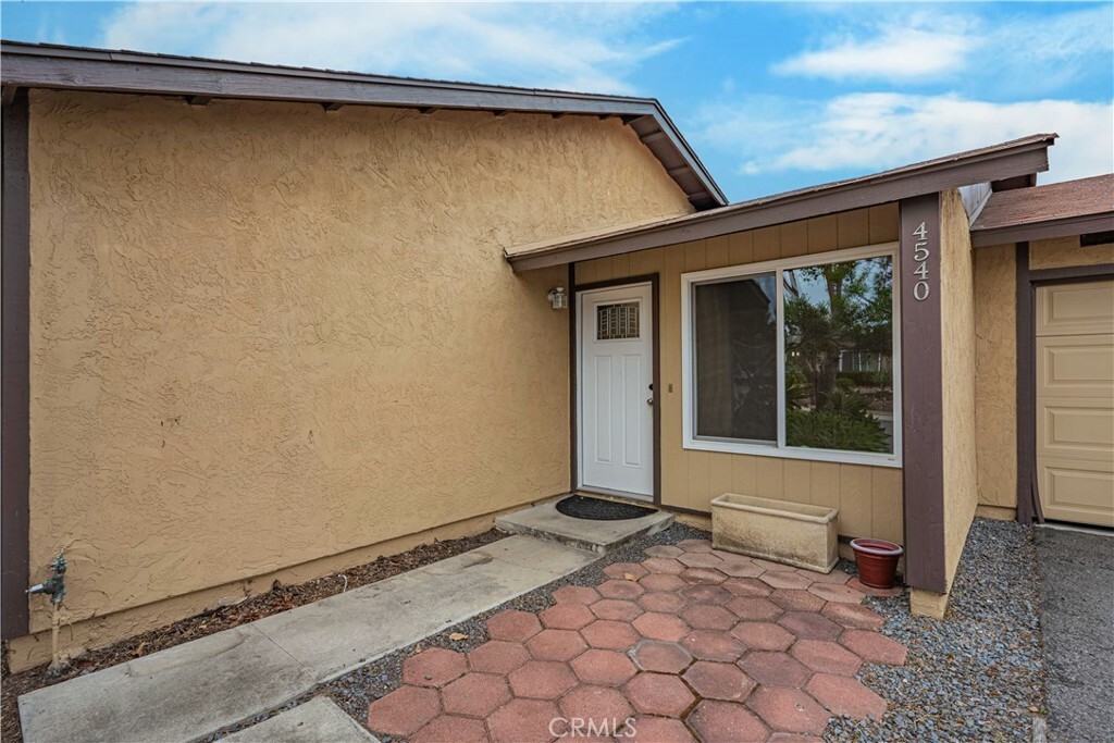 Property Photo:  4540 Beverly Glen Drive  CA 92056 