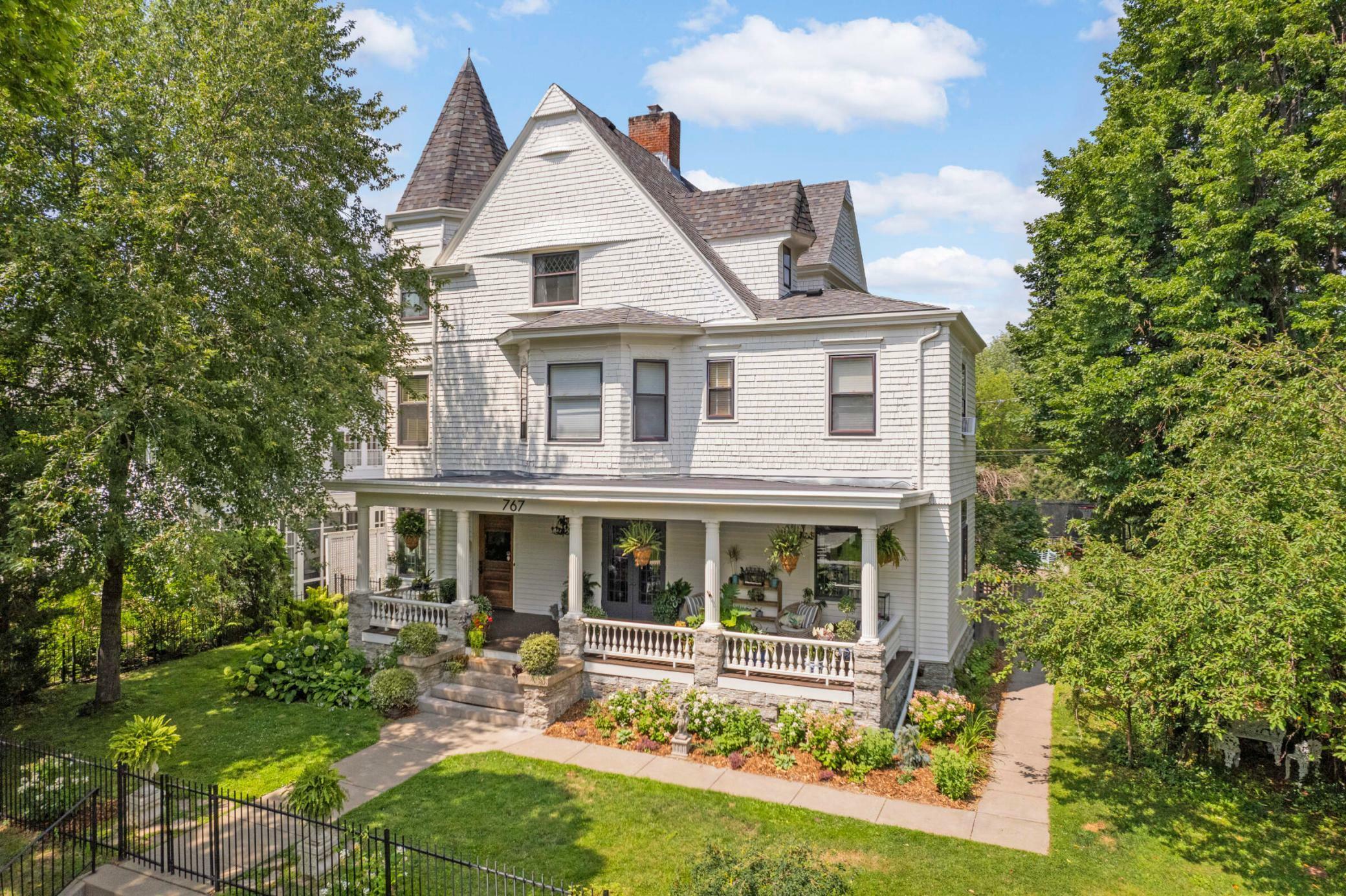Property Photo: 767 Goodrich Avenue MN 55105