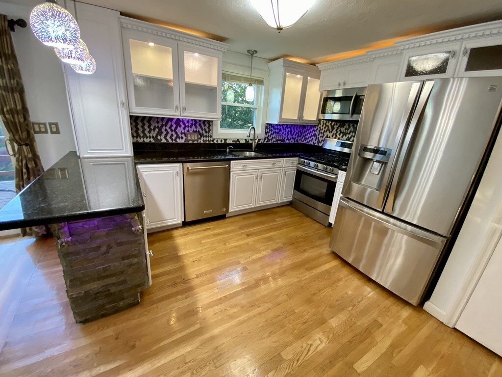 Property Photo: C3 Franklin Square 3 MA 02368