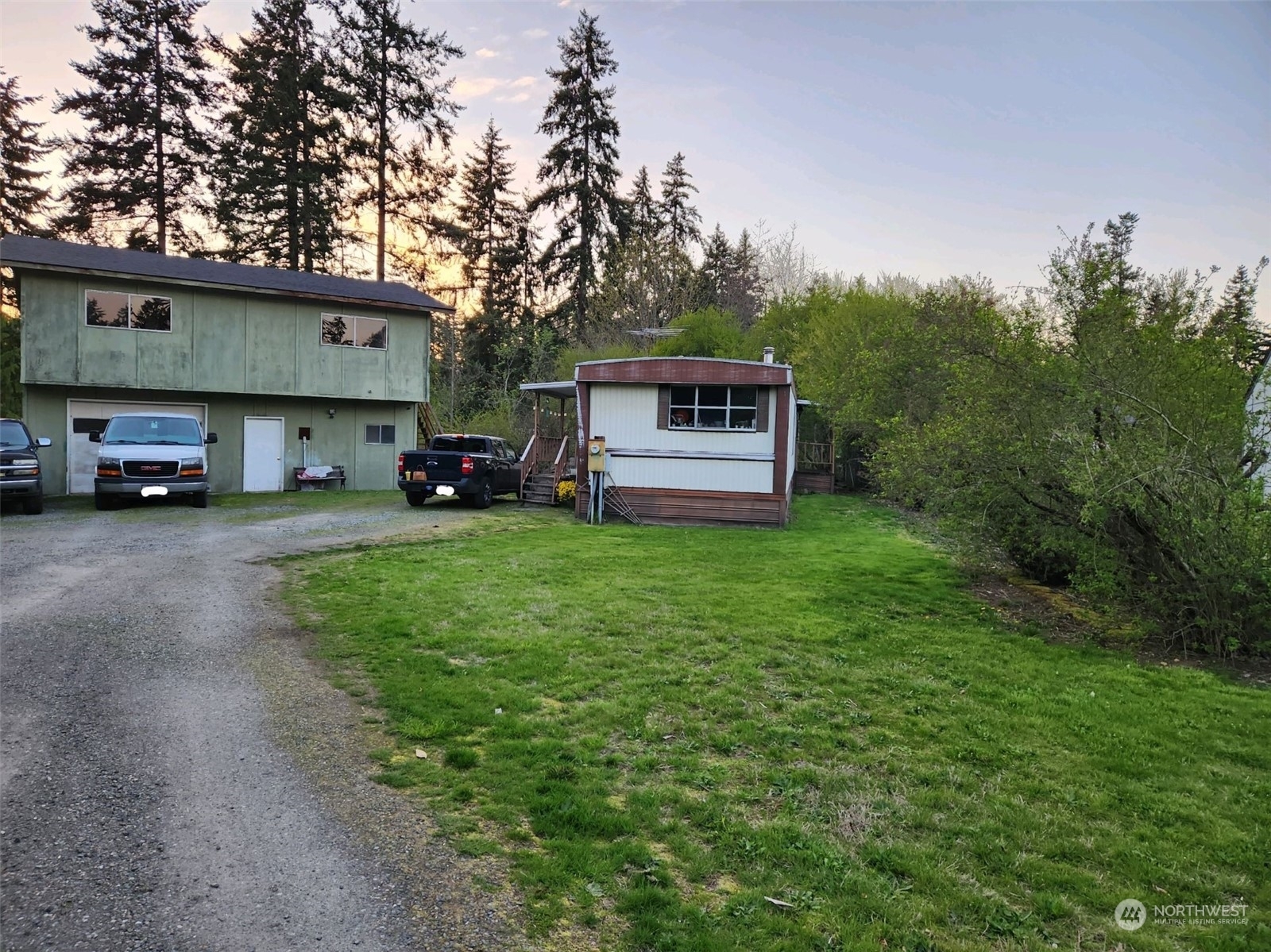 Property Photo:  22201 121st Street E  WA 98391 