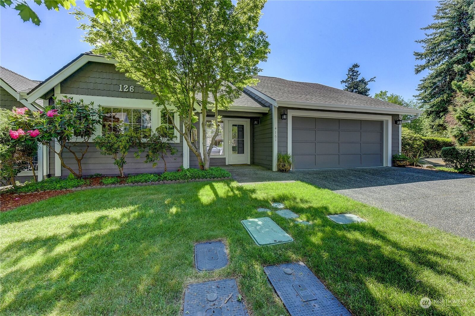 Property Photo:  4161 Providence Point Drive SE  WA 98029 