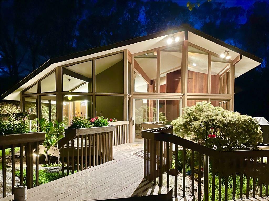 Property Photo: 21 Oak Ridge Drive CT 06438