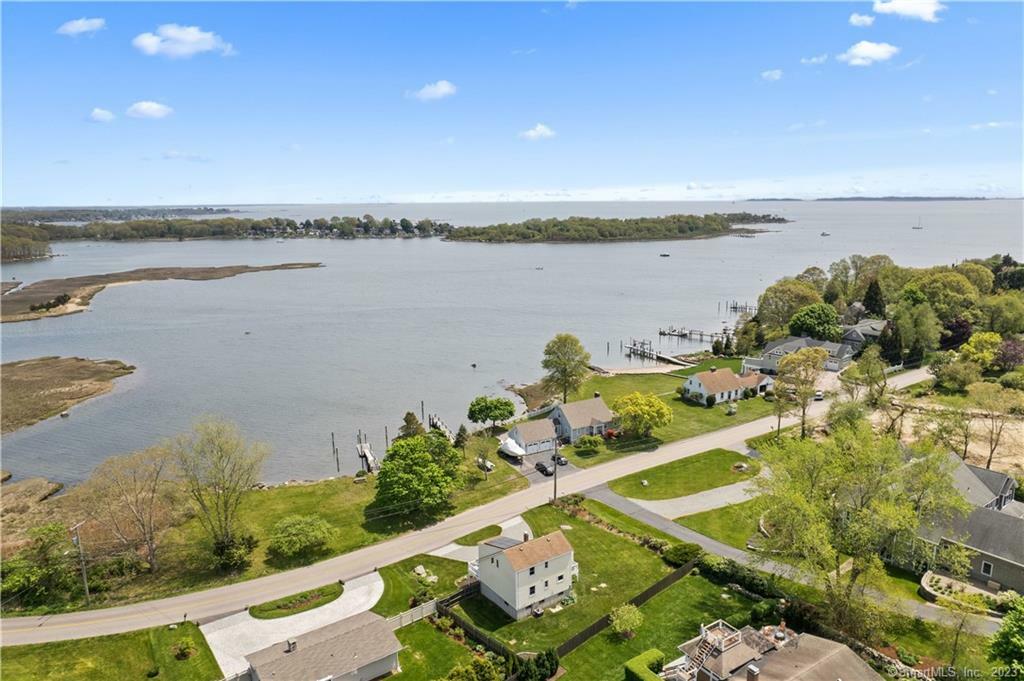 Property Photo:  180 Masons Island Road  CT 06355 