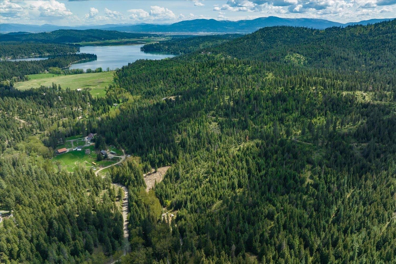 Property Photo: 0000 E Mountain View Rd WA 99025