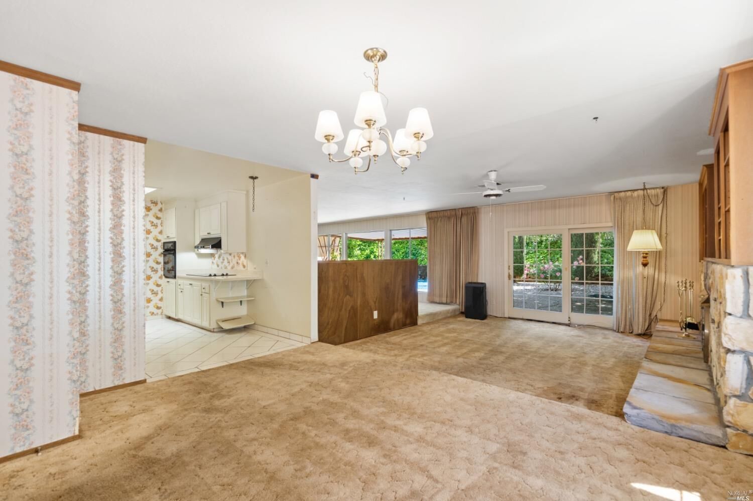 Property Photo: 69 Wallace Way CA 94903