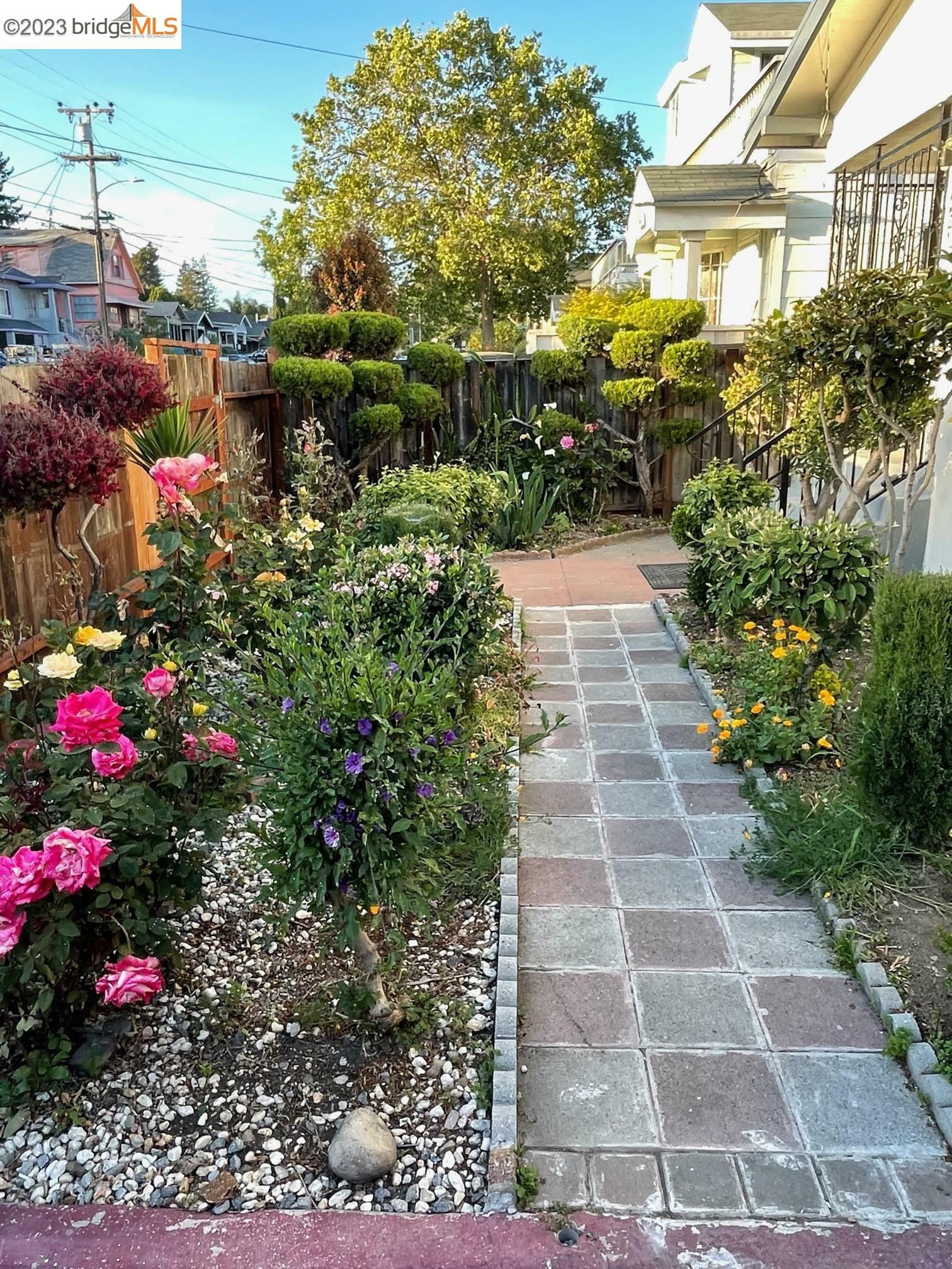 Property Photo: 2460 26th Ave CA 94601